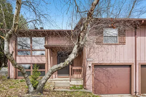 5800 Tudor Dr, Fitchburg, WI 53711