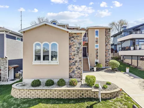 6715 S Chickahauk Trl, Middleton, WI 53562