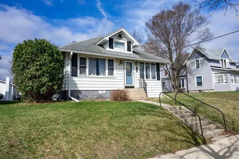 1113 Oak Ave, Tomah, WI 54660