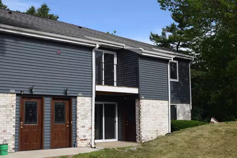904 Whispering Pines Way, Fitchburg, WI 53713