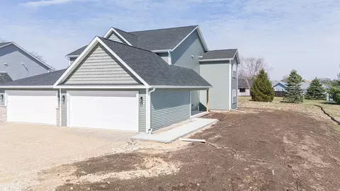 Exterior - 118-120 E Ash Ln, Milton, WI 53563 photo 2 of 8