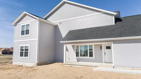 Exterior - 1832-1834 W Kyle Cir, Beloit, WI 53511 photo 2 of 6
