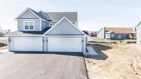 1822-1824 W Kyle Cir, Beloit, WI 53511