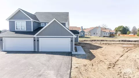 1812-1814 W Kyle Cir, Beloit, WI 53511