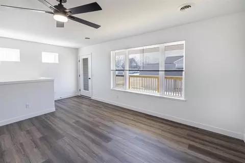 Living - 1812-1814 W Kyle Cir, Beloit, WI 53511 photo 2 of 4