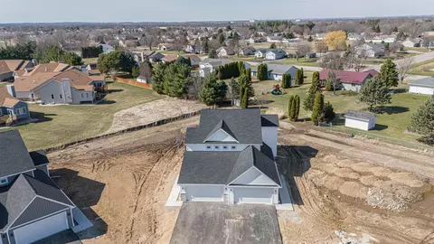 View/Area - 1802-1804 W Kyle Cir, Beloit, WI 53511 photo 3 of 5