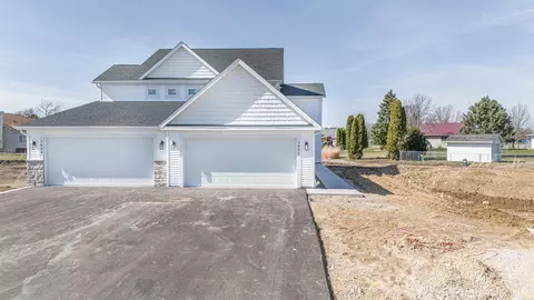 1802-1804 W Kyle Cir, Beloit, WI 53511