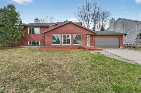 7115 Spring Hill Dr, Middleton, WI 53562