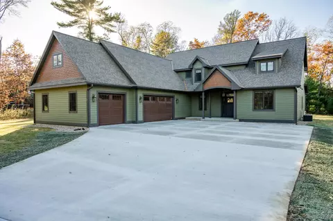 n7825 Cherokee Circle, New Lisbon, WI 53950