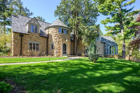 3452 Crestwood Dr, Madison, WI 53705