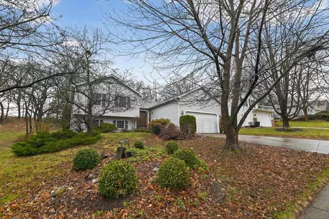 2806 Wentworth Dr, Madison, WI 53719