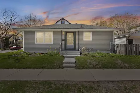 2002 Jenifer St, Madison, WI 53704