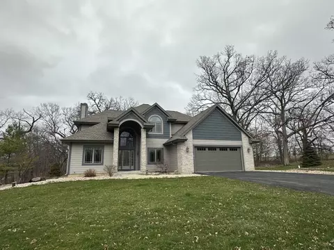 2082 Tower Dr, Stoughton, WI 53589