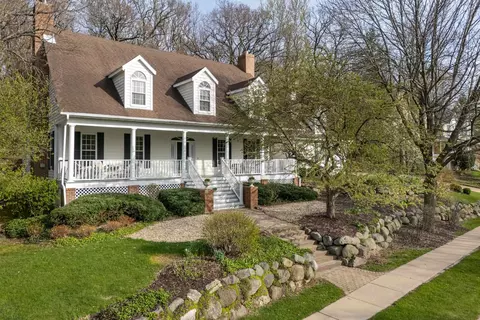 1429 Kings Lynn Rd, Stoughton, WI 53589