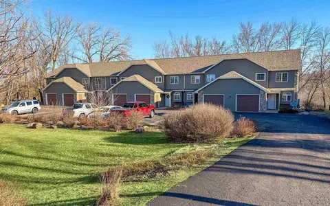 1066 Hillside Dr #6, Wisconsin Dells, WI 53965