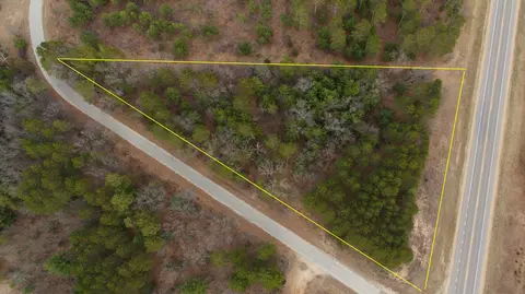 2 Ac Cree Rd, Coloma, WI 54930