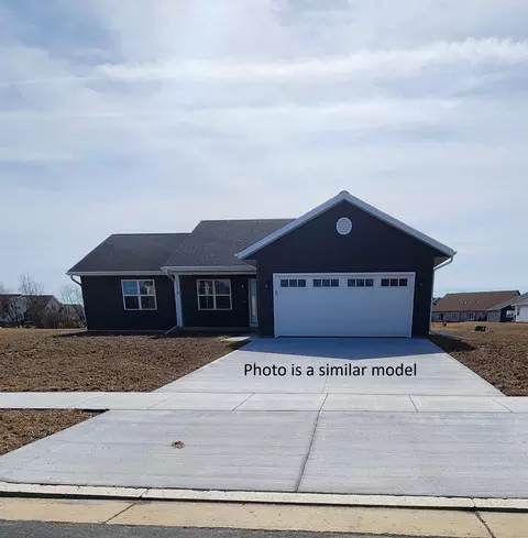 549 Autumn Dr, Walworth, WI 53184