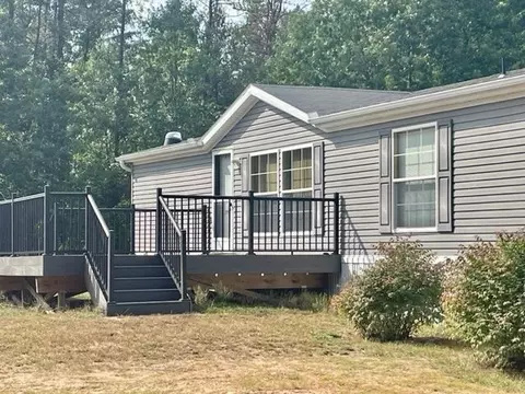 1572 Apache Ave, Nekoosa, WI 54457
