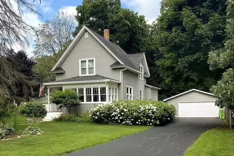 613 Mill St, Green Lake, WI 54941