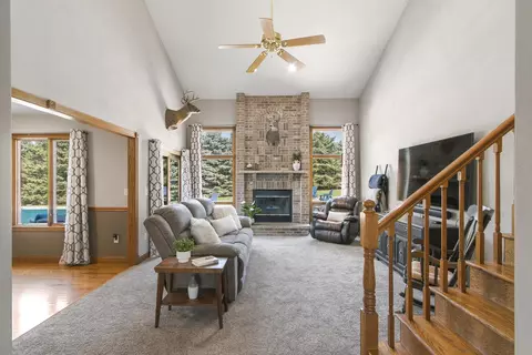 3617 E Rovi Dr, Milton, WI 53563 photo 12