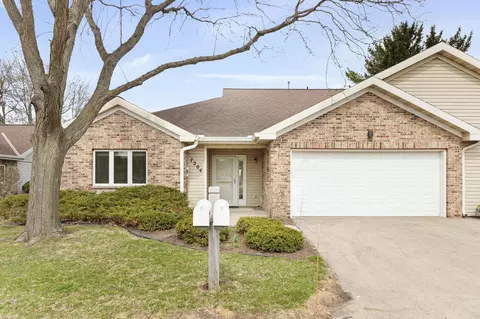 7204 Saukdale Dr, Madison, WI 53717
