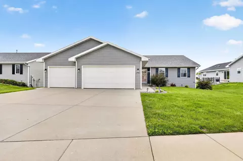 2516 S Terrace St, Janesville, WI 53546