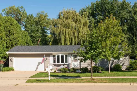 830 Jerico Ln, Sun Prairie, WI 53590