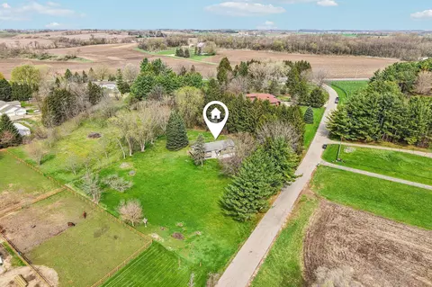 5963 Cherokee Valley Pass, Waunakee, WI 53597