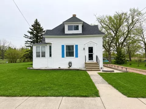 129 W Beloit St, Darien, WI 53114