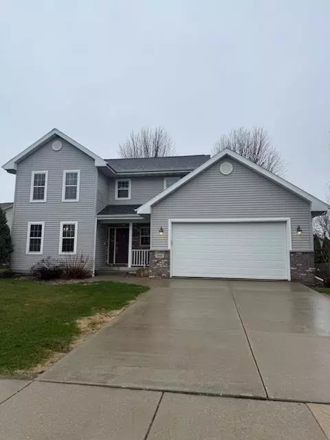 346 Country Clover Dr, Deforest, WI 53532