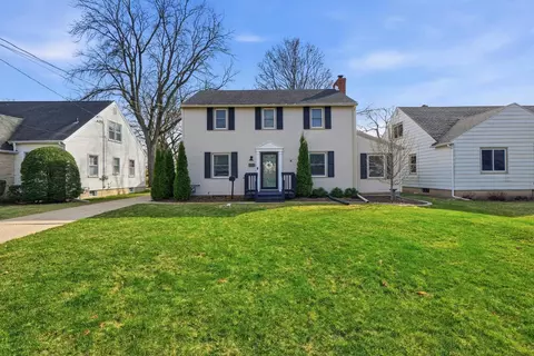 209 Oak St, Sun Prairie, WI 53590