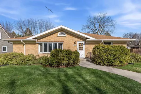 609 Greenfield Ave, Beaver Dam, WI 53916