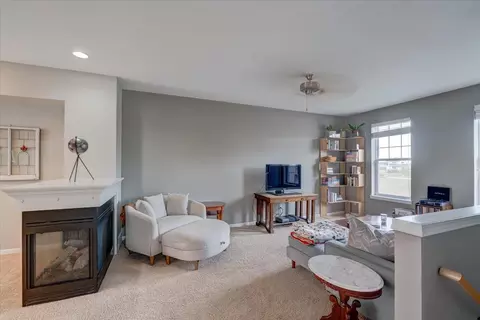 3105 Prospect Dr, Sun Prairie, WI 53590