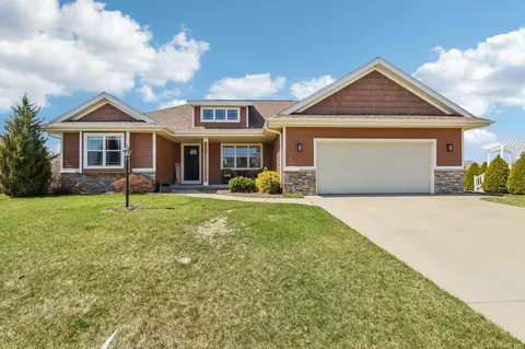 531 Whitford Ave, Prairie Du Sac, WI 53578
