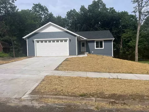 567 Ridge St, Reedsburg, WI 53959