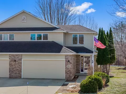 5911 E Open Mdw, Mcfarland, WI 53558