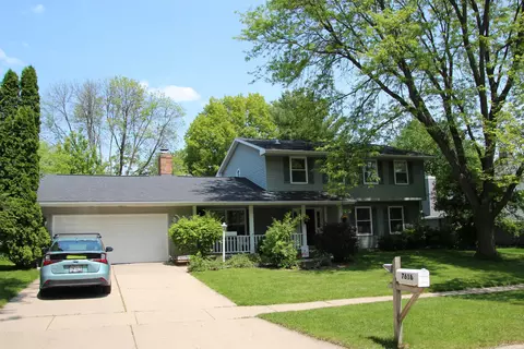 7618 Westchester Dr, Middleton, WI 53562