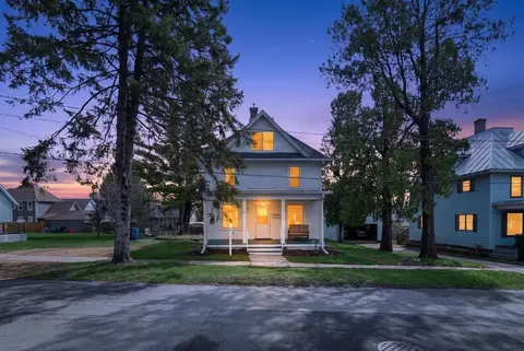 103 S 7th St, Mount Horeb, WI 53572