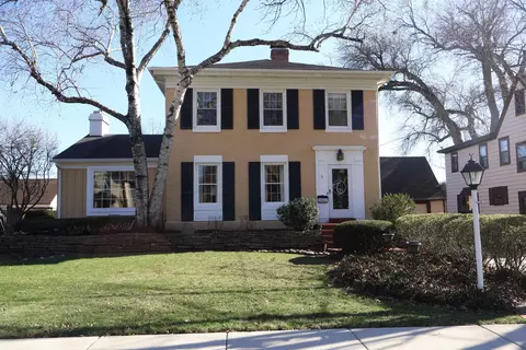 1426 Ruger Ave, Janesville, WI 53545