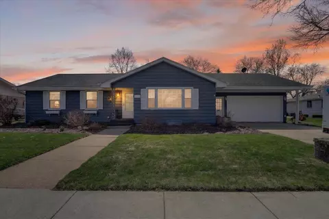 2110 Eastwood Ave, Janesville, WI 53545
