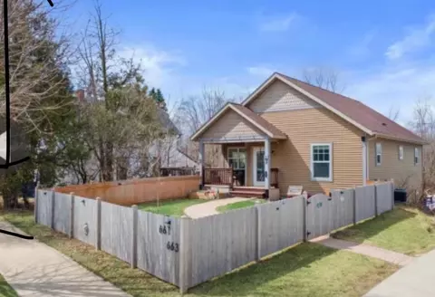 661663 S Division St, Port Washington, WI 53074