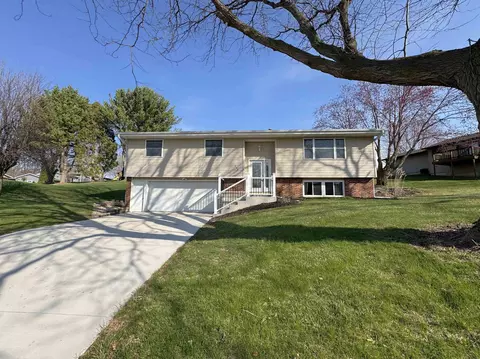 209 27th St, Monroe, WI 53566