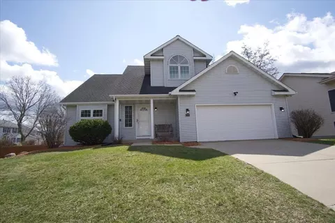 7301 Southern Oak Pl, Madison, WI 53719