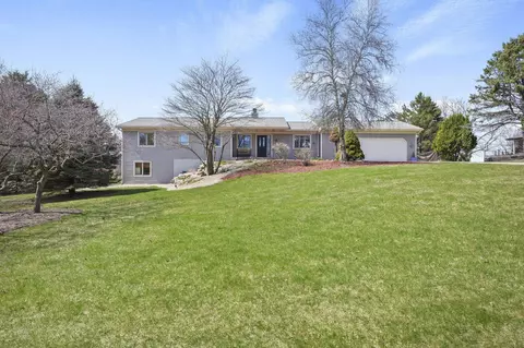 4633 Toepfer Rd, Middleton, WI 53562