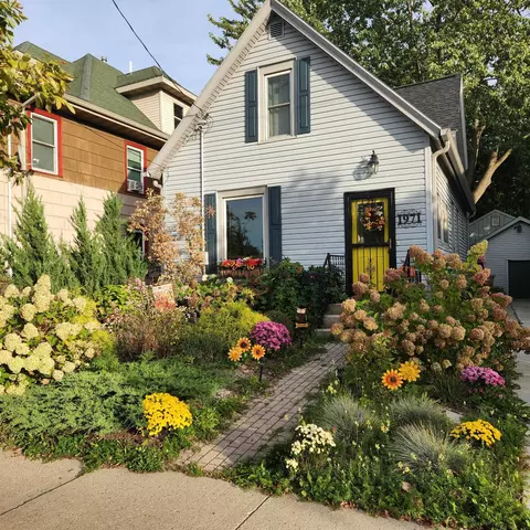 1971 E Washington Ave, Madison, WI 53704