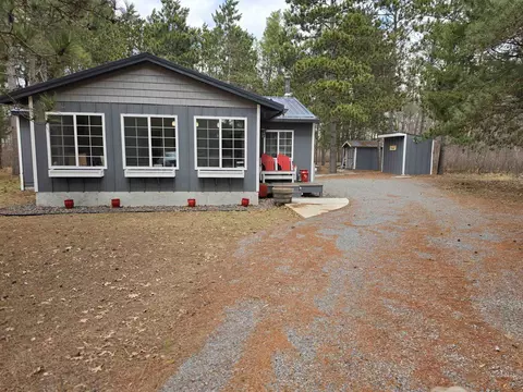 974 Thoreau Ct, Nekoosa, WI 54457