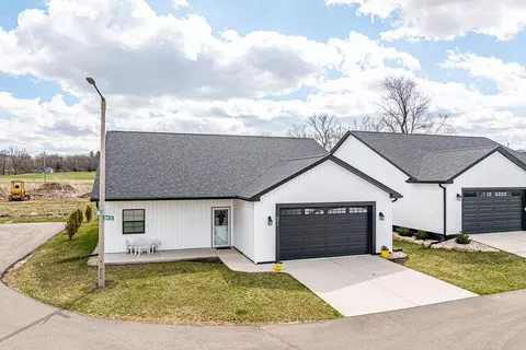 201 Boann Ter, Belleville, WI 53508