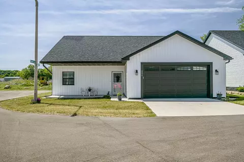 201 Boann Ter, Belleville, WI 53508