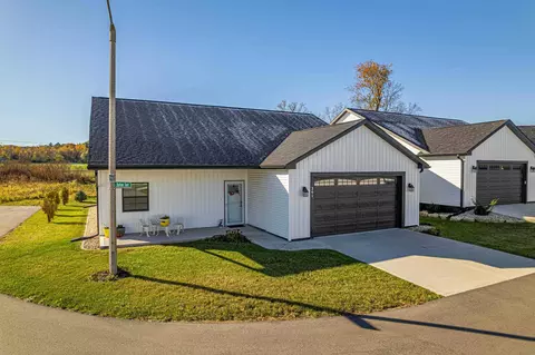 201 Boann Ter, Belleville, WI 53508