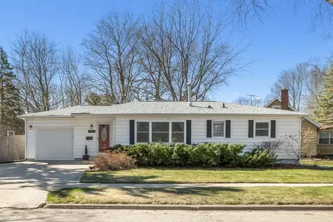 3701 Sargent St, Madison, WI 53714